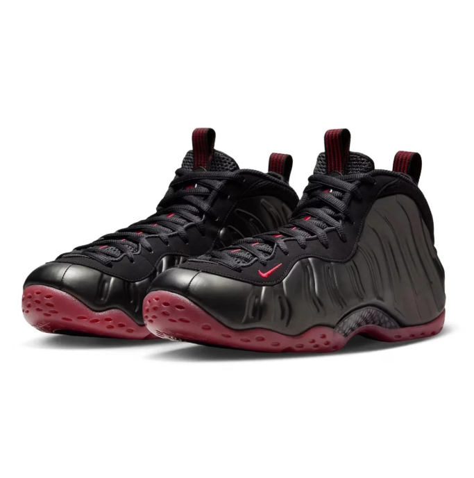 Nike Air Foamposite One Black & Red Sneakers