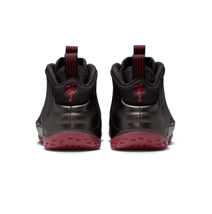 Nike Air Foamposite One Black & Red Sneakers